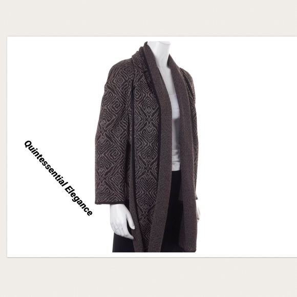 ST. JOHN Knit Cardigan / Sweater - Picture 3 of 6